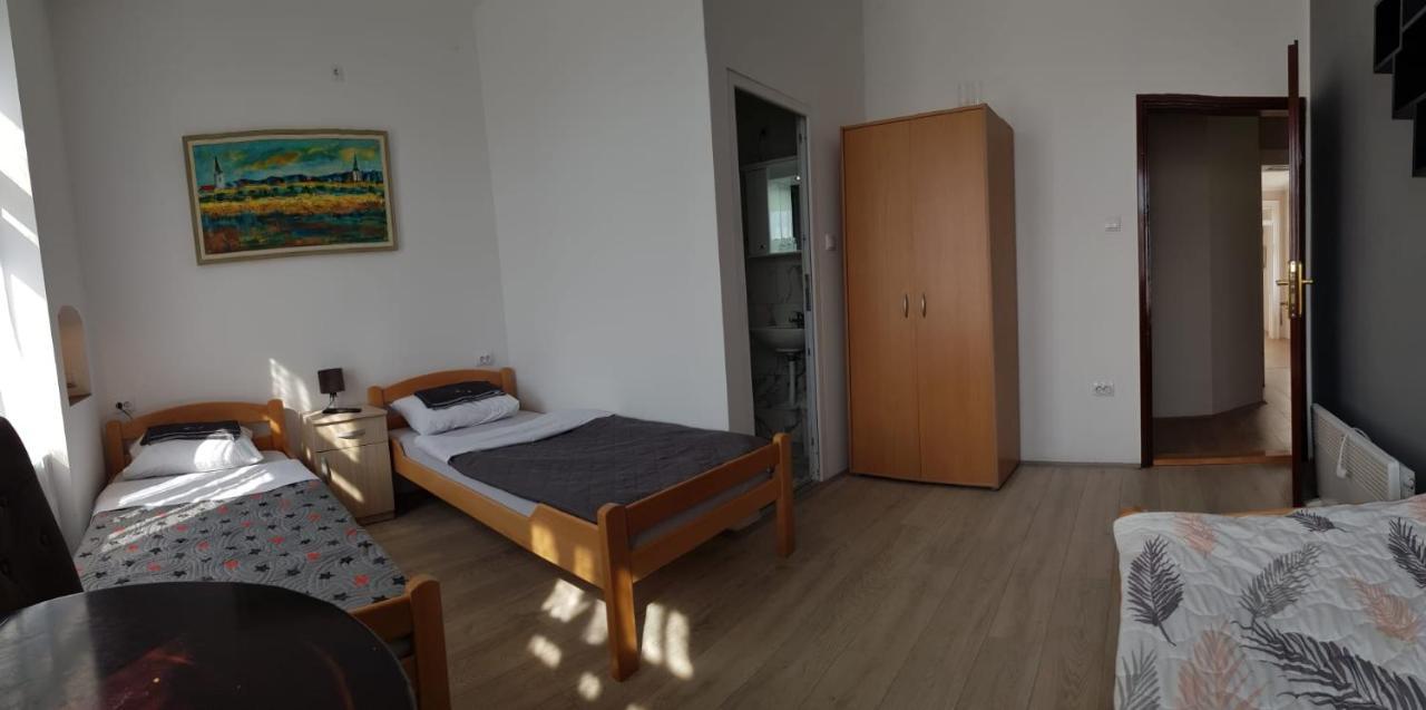 Tabacco Rooms Obrenovac  Exterior foto