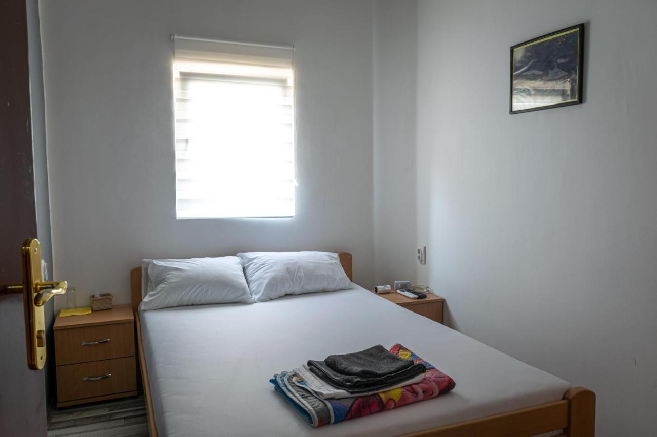 Tabacco Rooms Obrenovac  Exterior foto