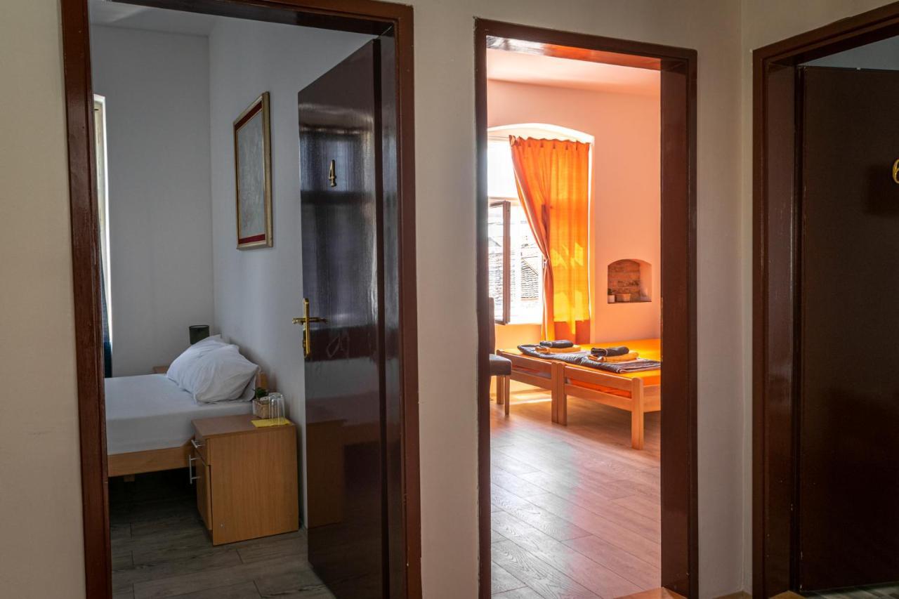 Tabacco Rooms Obrenovac  Exterior foto